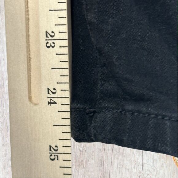 Torrid Womens Bombshell Skinny Jeans Size 18 SHORT Black Distressed - Picture 7 of 11